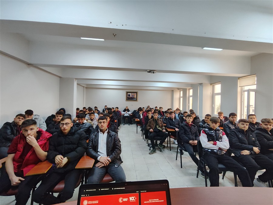 Müdürlüğümüzce, Mesleki Eğitim Merkezlerine “Girişimcilik Eğitimi” Düzenlendi